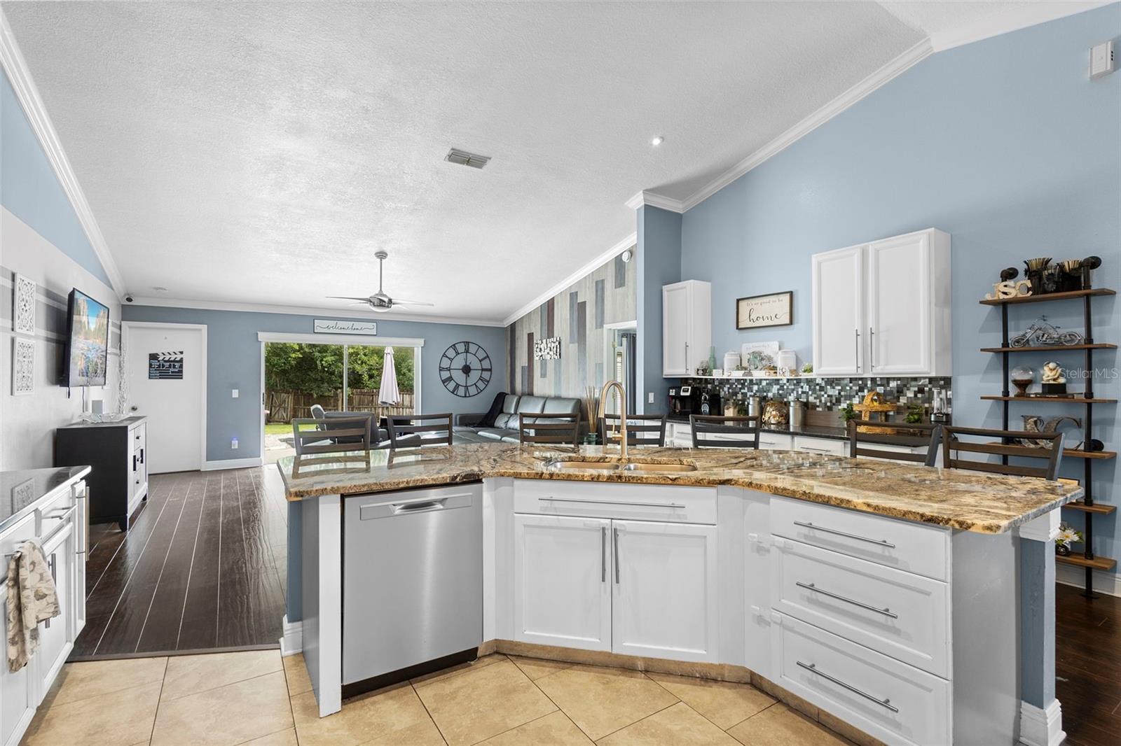 Image 6 of 38 For 4021 Eagle Feather Drive