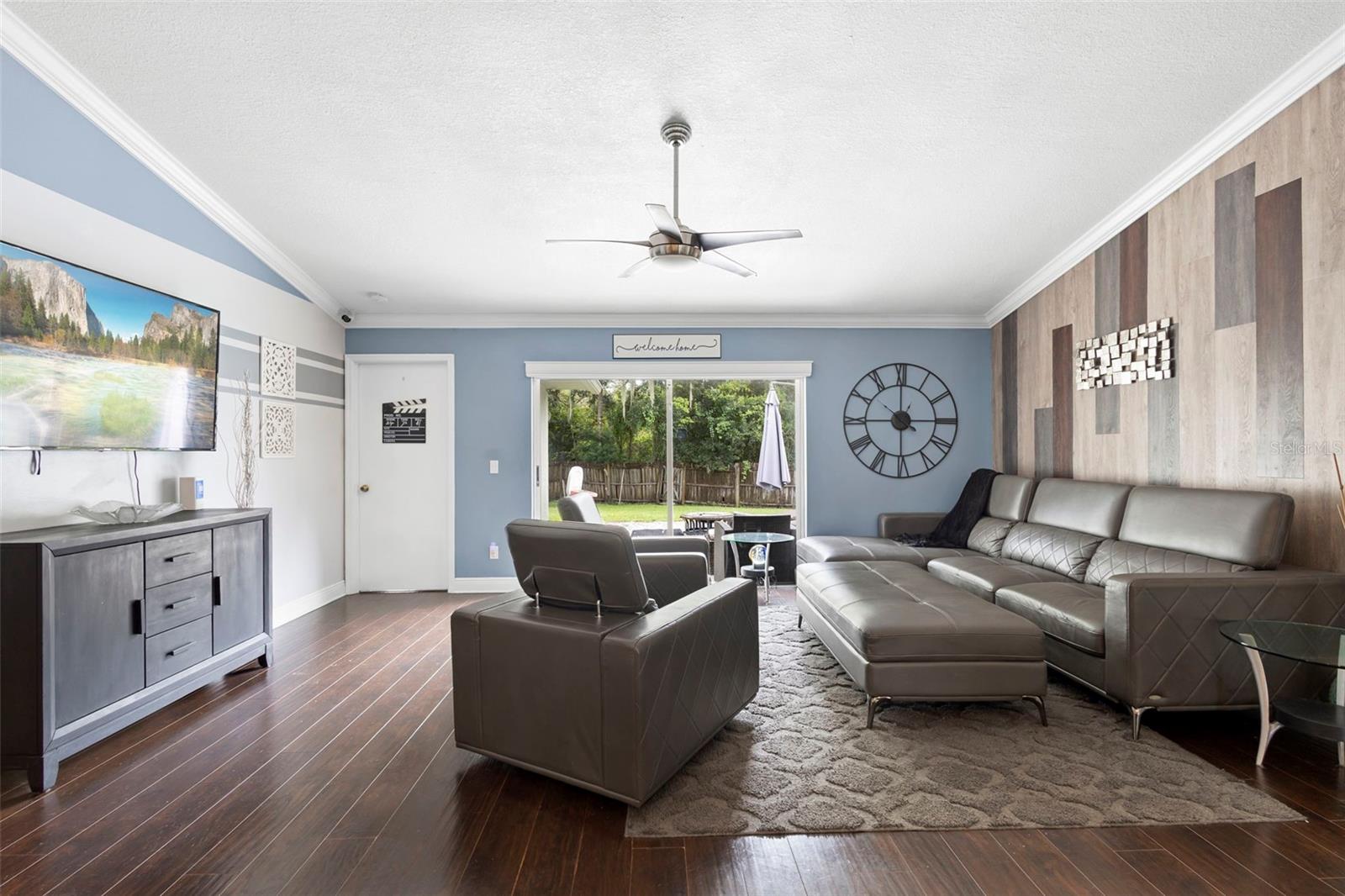 Image 8 of 38 For 4021 Eagle Feather Drive
