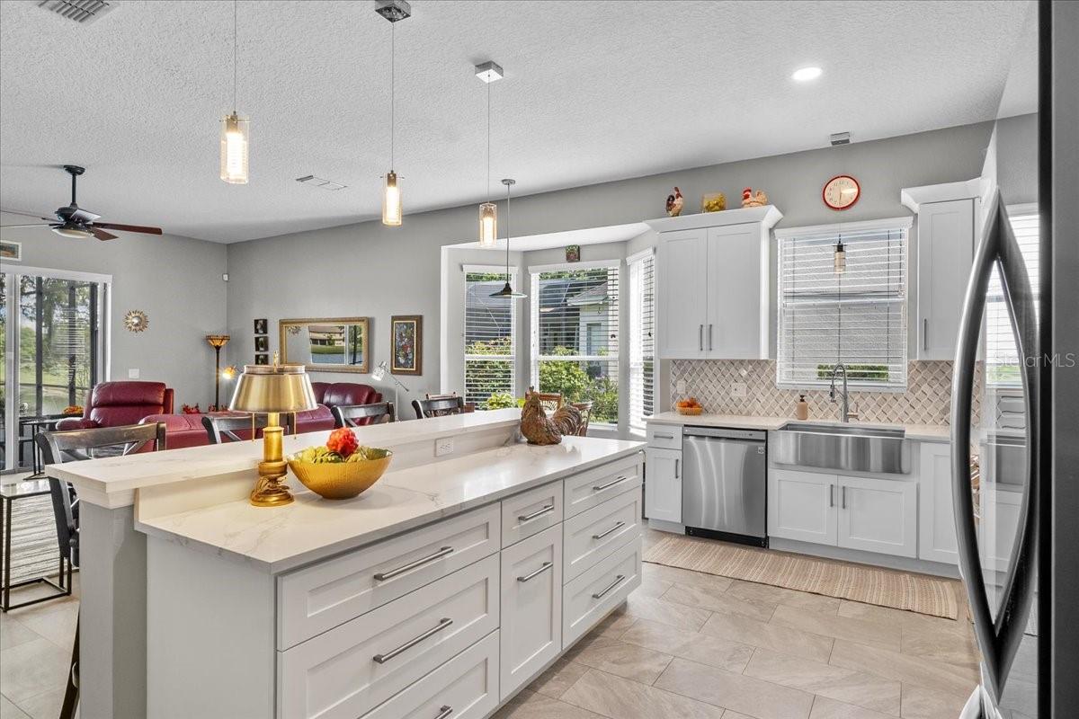 Image 10 of 29 For 6523 Lake Pembroke Place
