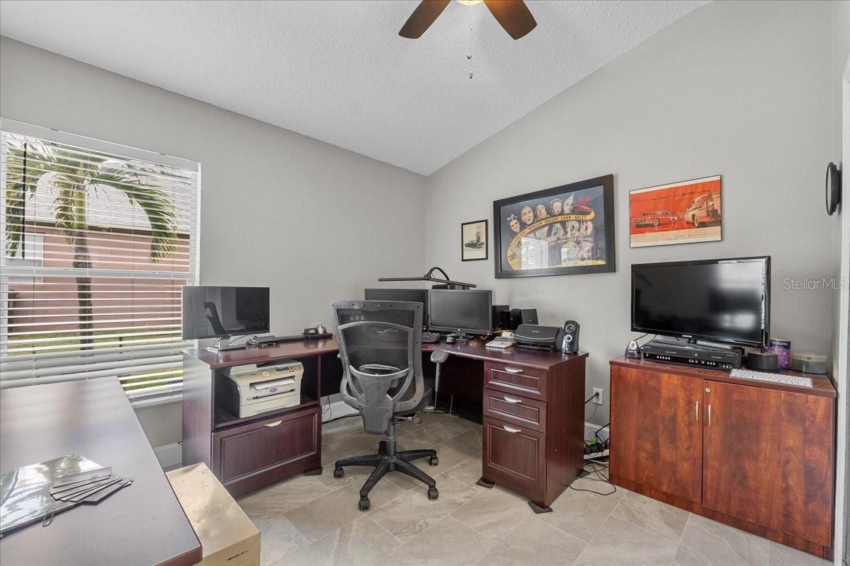 Image 18 of 29 For 6523 Lake Pembroke Place