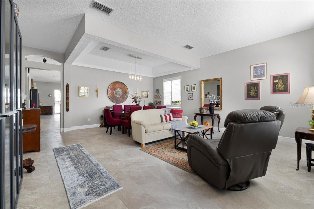 Image 8 of 29 For 6523 Lake Pembroke Place