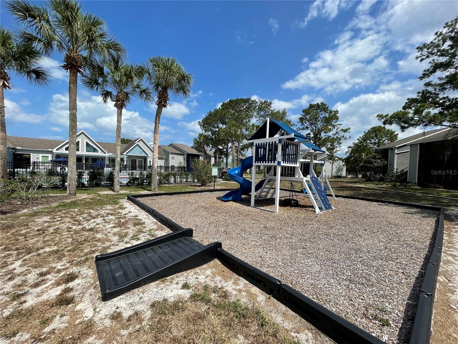 Image 12 of 23 For 3724 Idlebrook Circle 112