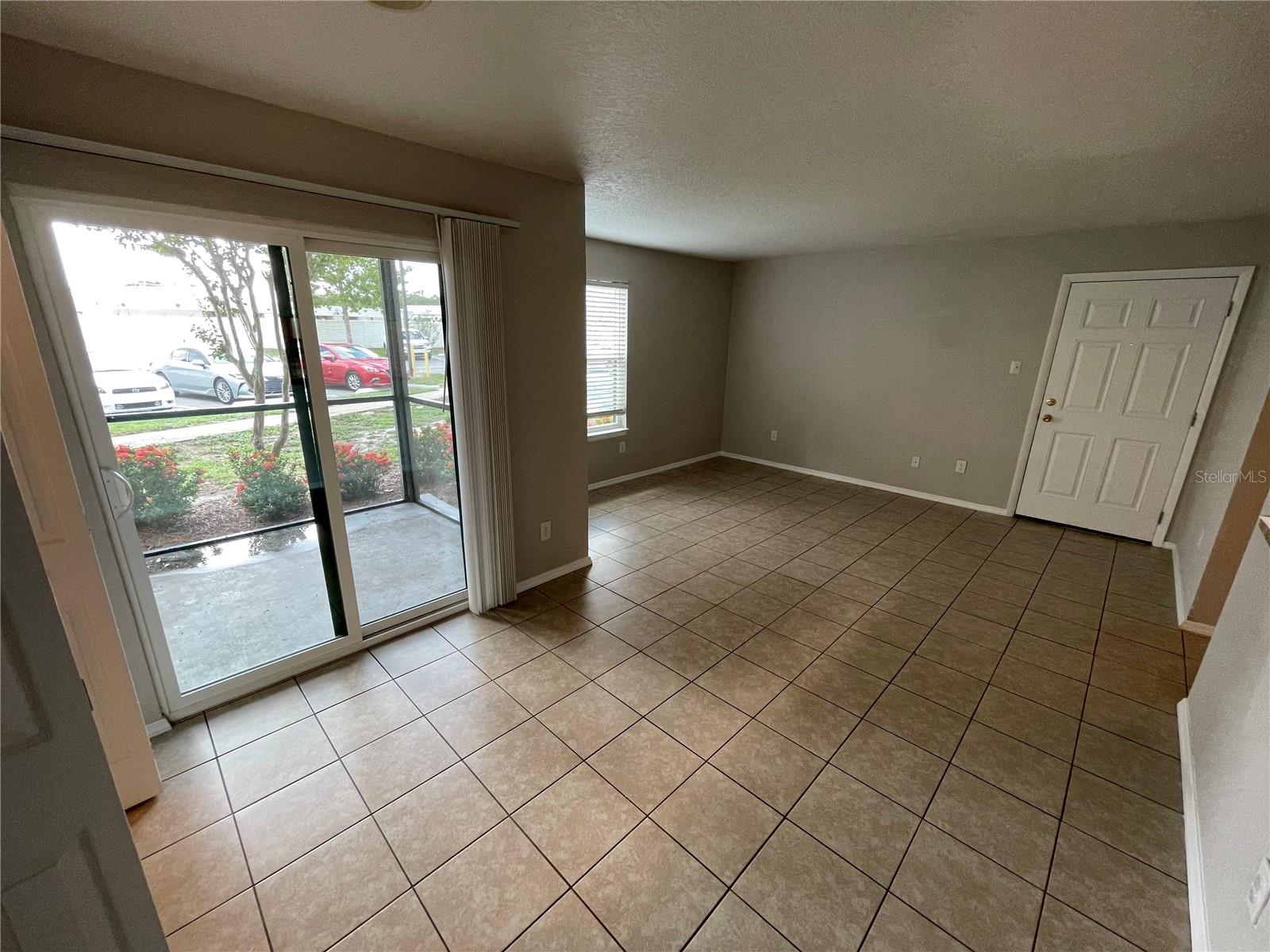 Image 18 of 23 For 3724 Idlebrook Circle 112