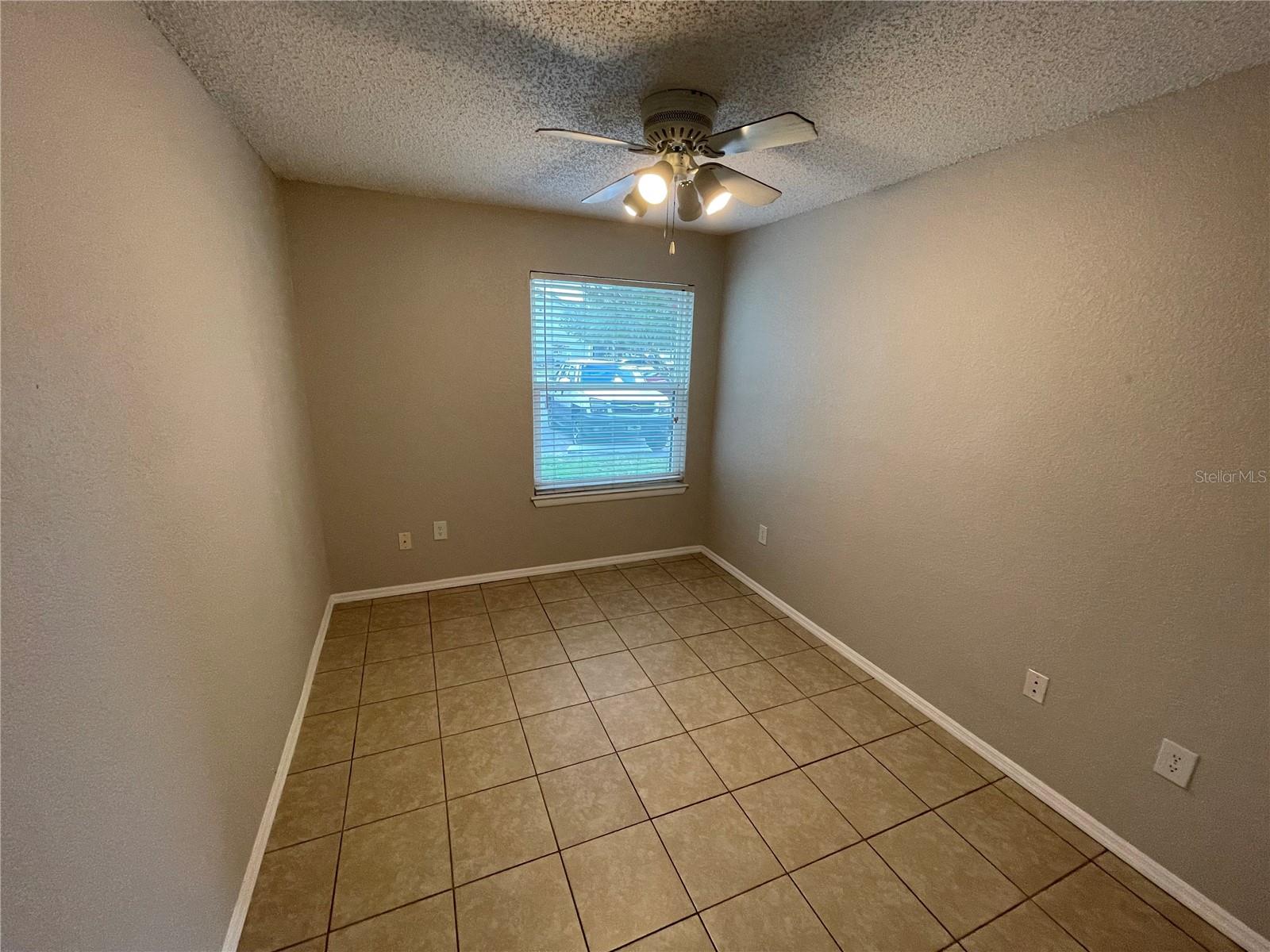 Image 19 of 23 For 3724 Idlebrook Circle 112