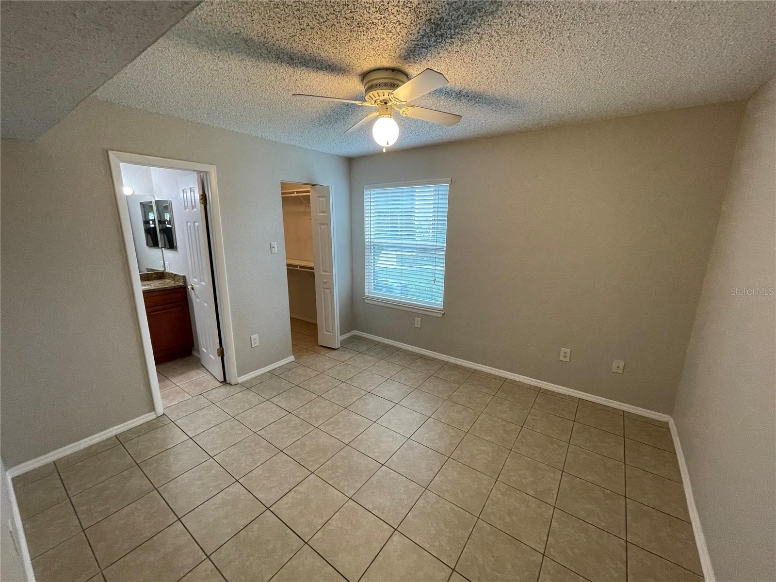Image 20 of 23 For 3724 Idlebrook Circle 112