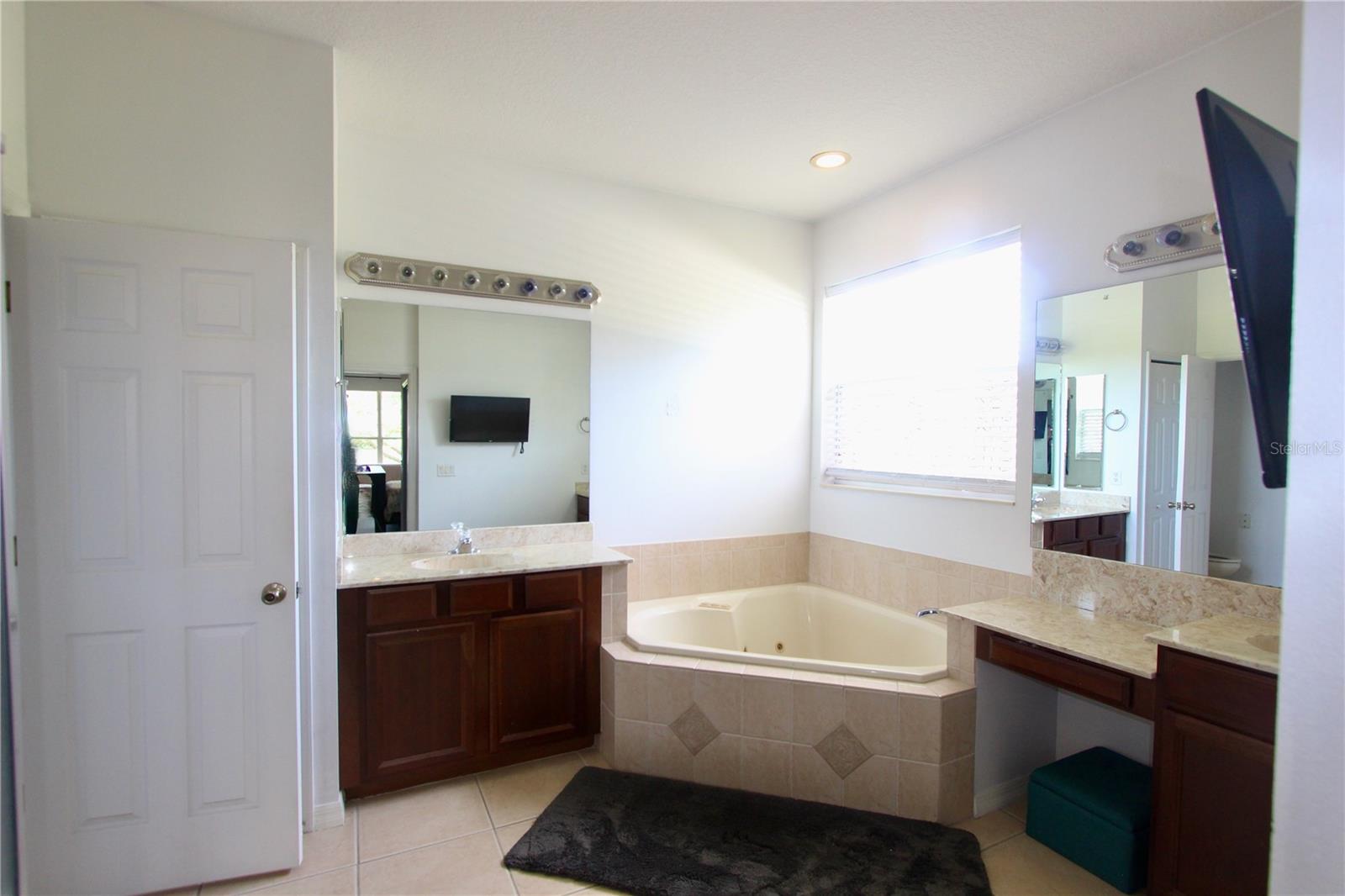 Image 16 of 37 For 2424 Pond Cove Way