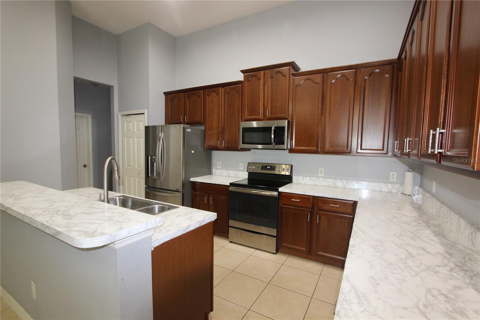 Image 8 of 37 For 2424 Pond Cove Way