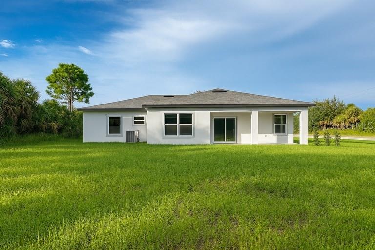 Image 26 of 28 For 200 Farley Street Sw