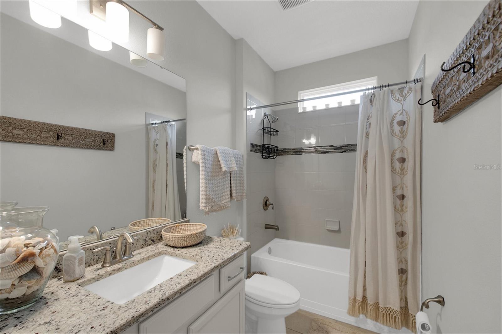 Image 21 of 40 For 1579 Pink Dogwood Way