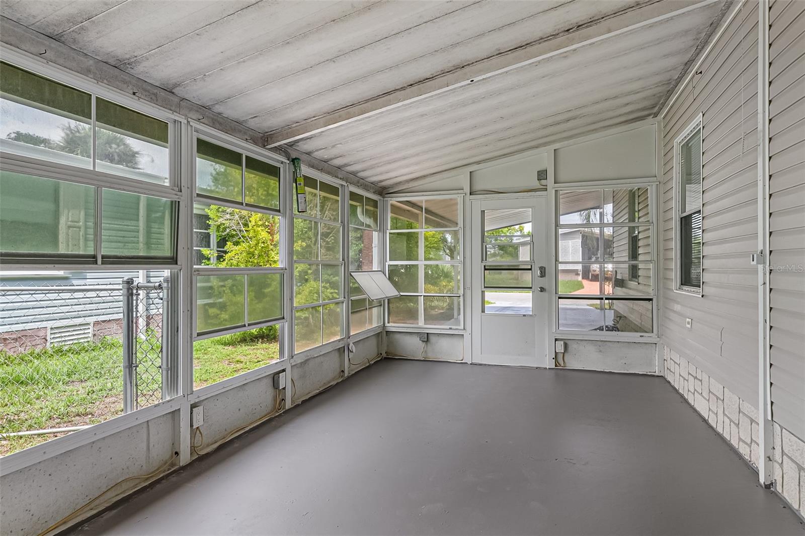Image 11 of 44 For 555 Marlin Circle