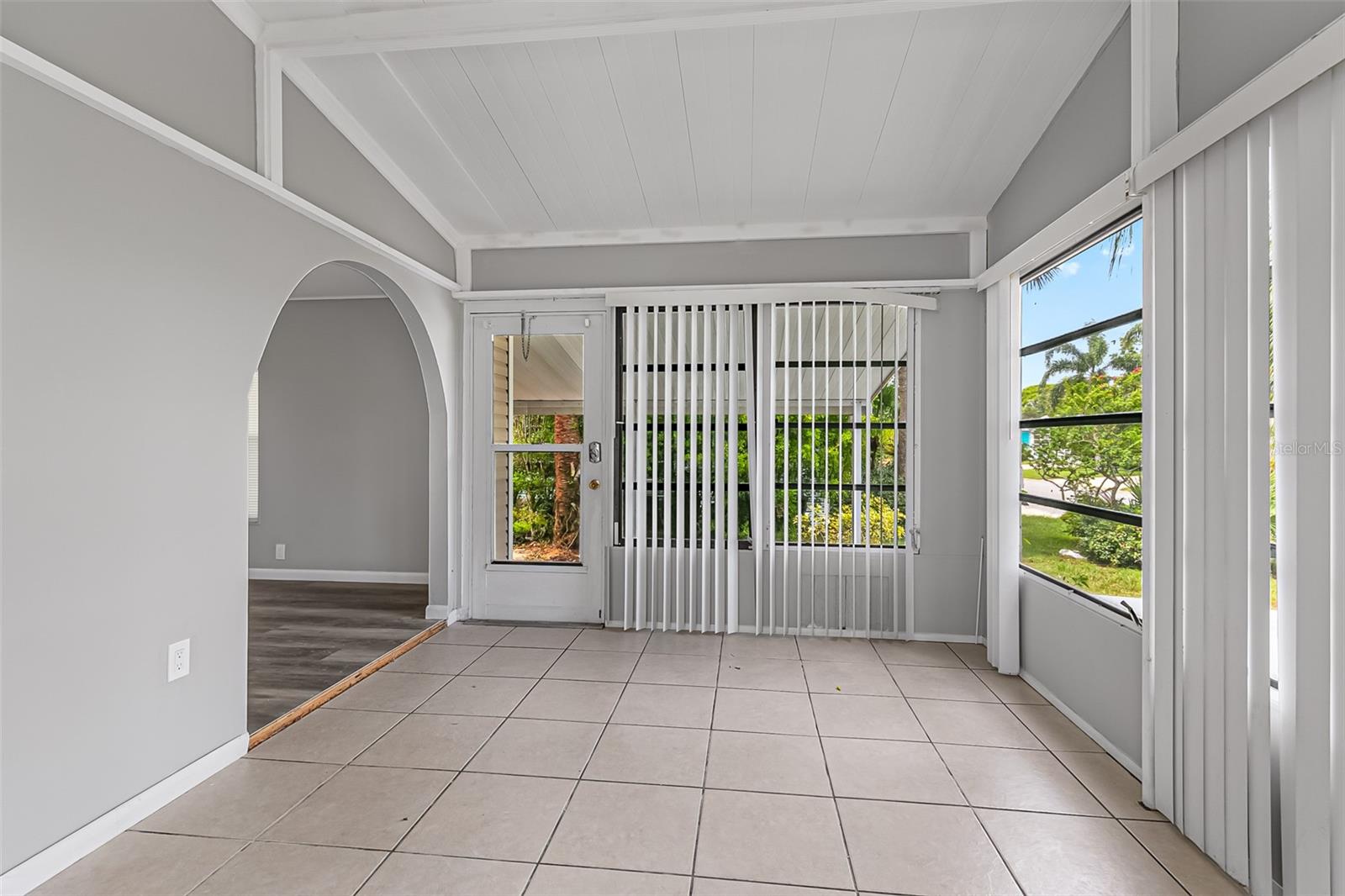 Image 13 of 44 For 555 Marlin Circle