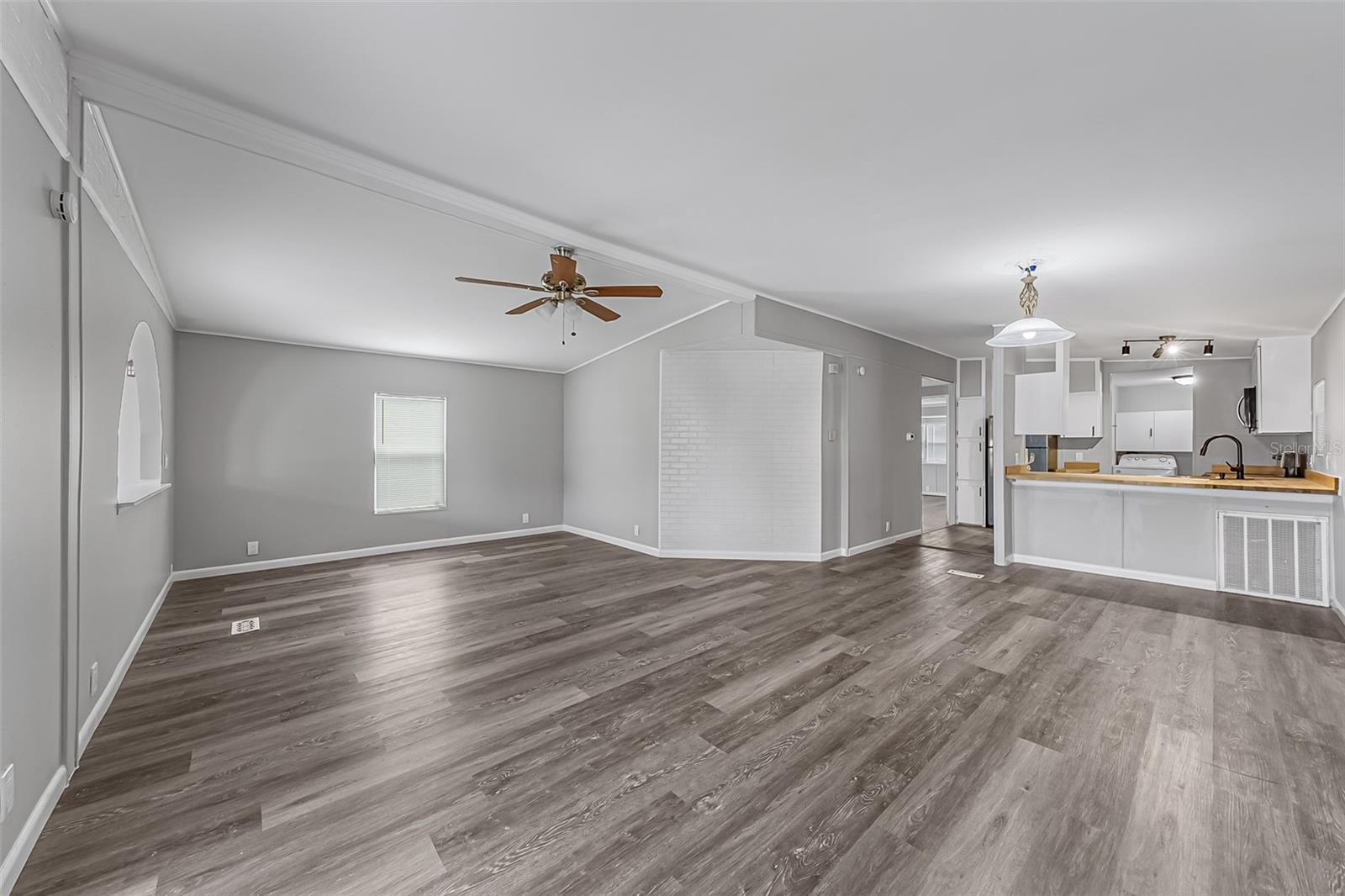 Image 16 of 44 For 555 Marlin Circle