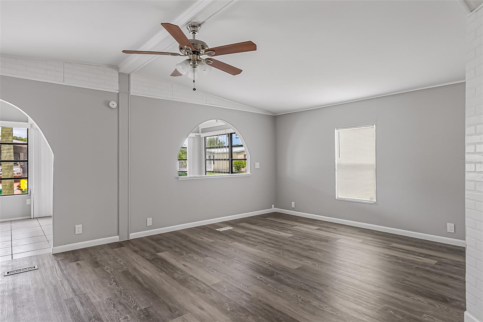 Image 18 of 44 For 555 Marlin Circle