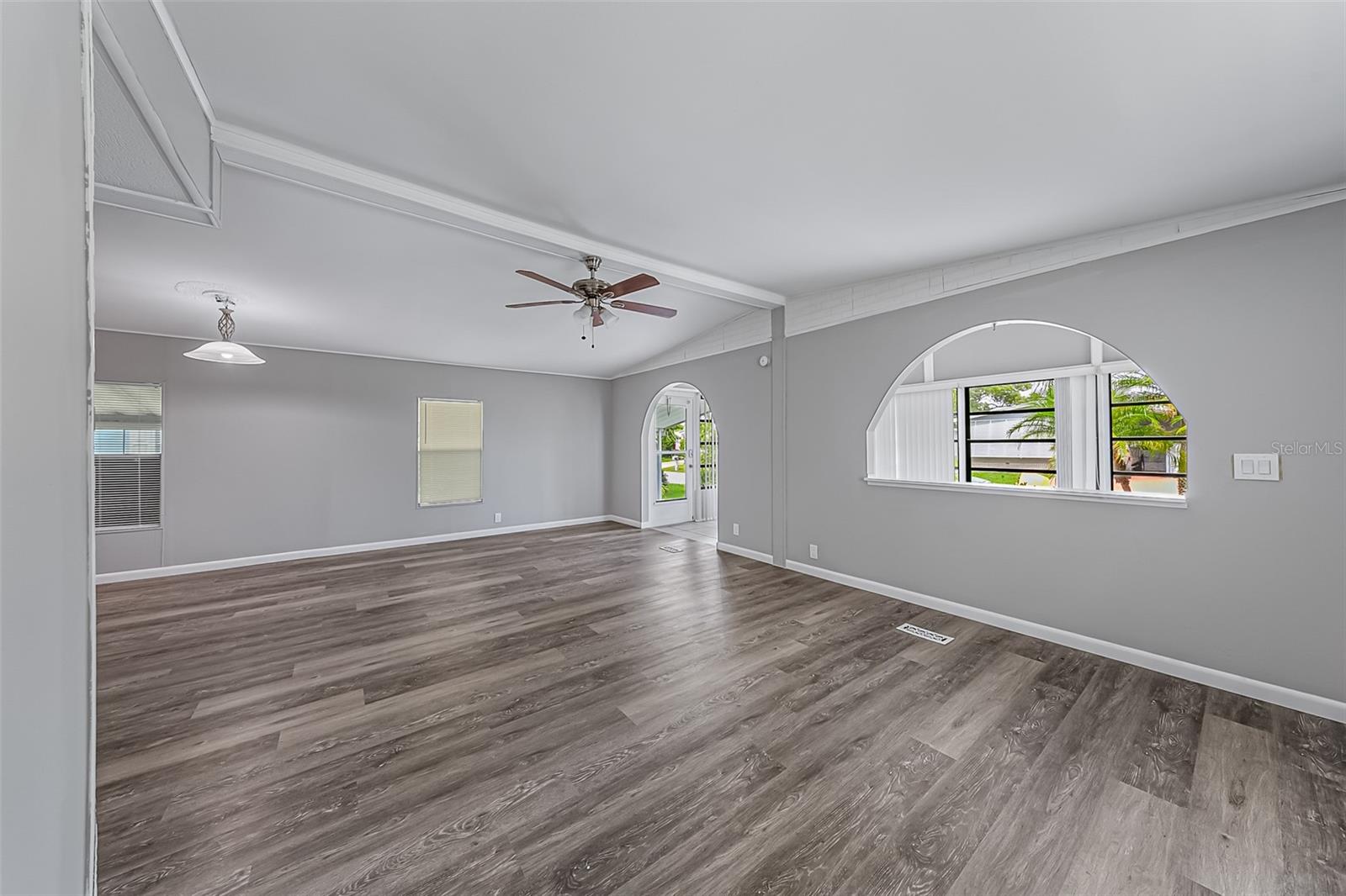 Image 19 of 44 For 555 Marlin Circle