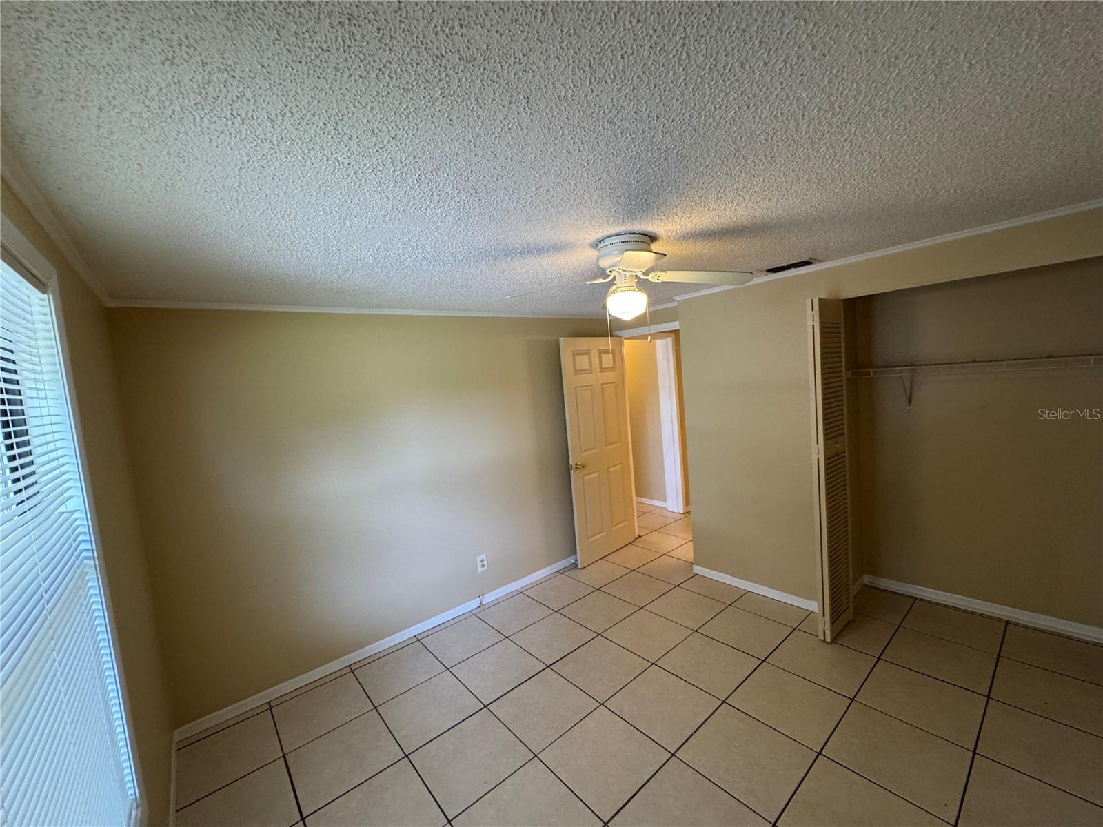 Image 17 of 29 For 359 Chaucer Court