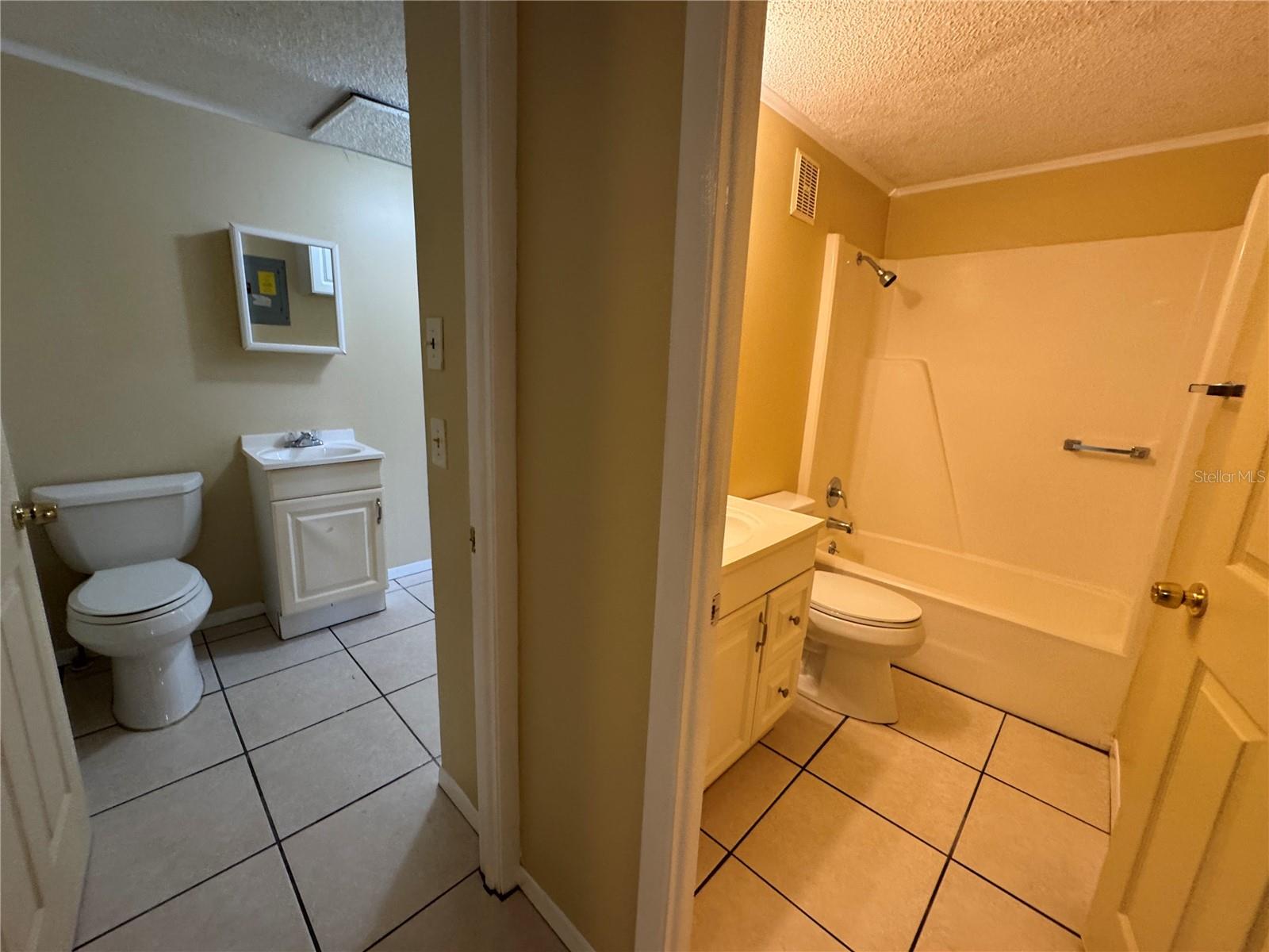 Image 18 of 29 For 359 Chaucer Court