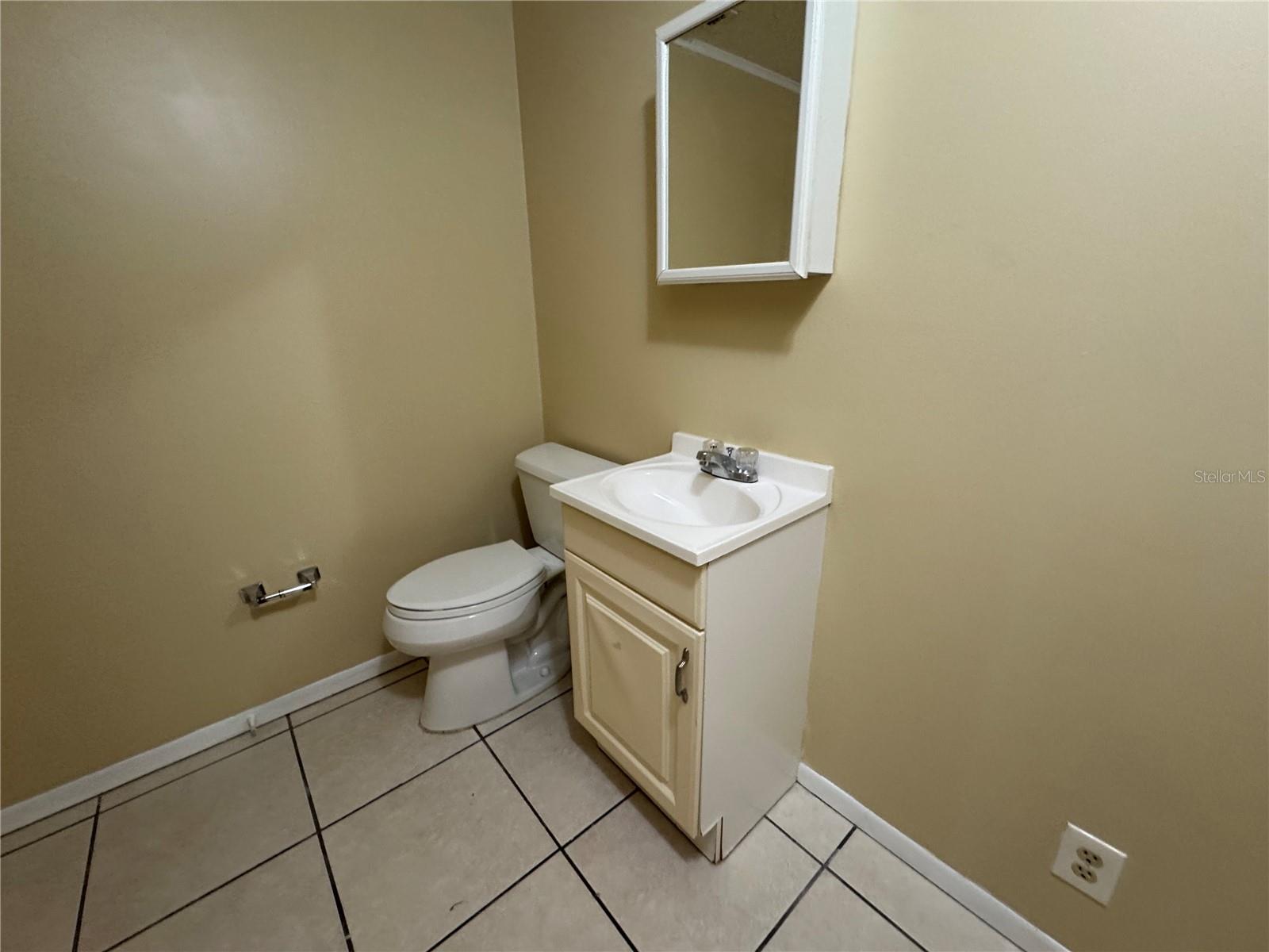 Image 24 of 29 For 359 Chaucer Court