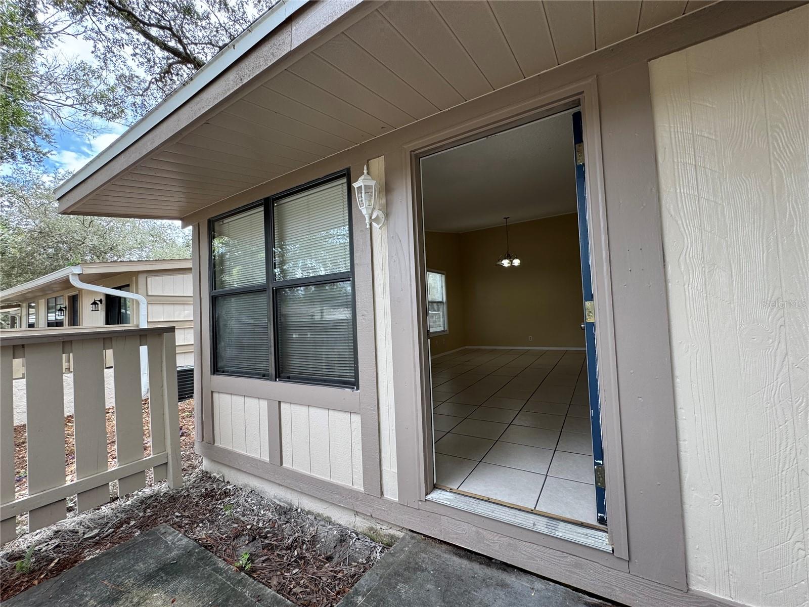 Image 3 of 29 For 359 Chaucer Court
