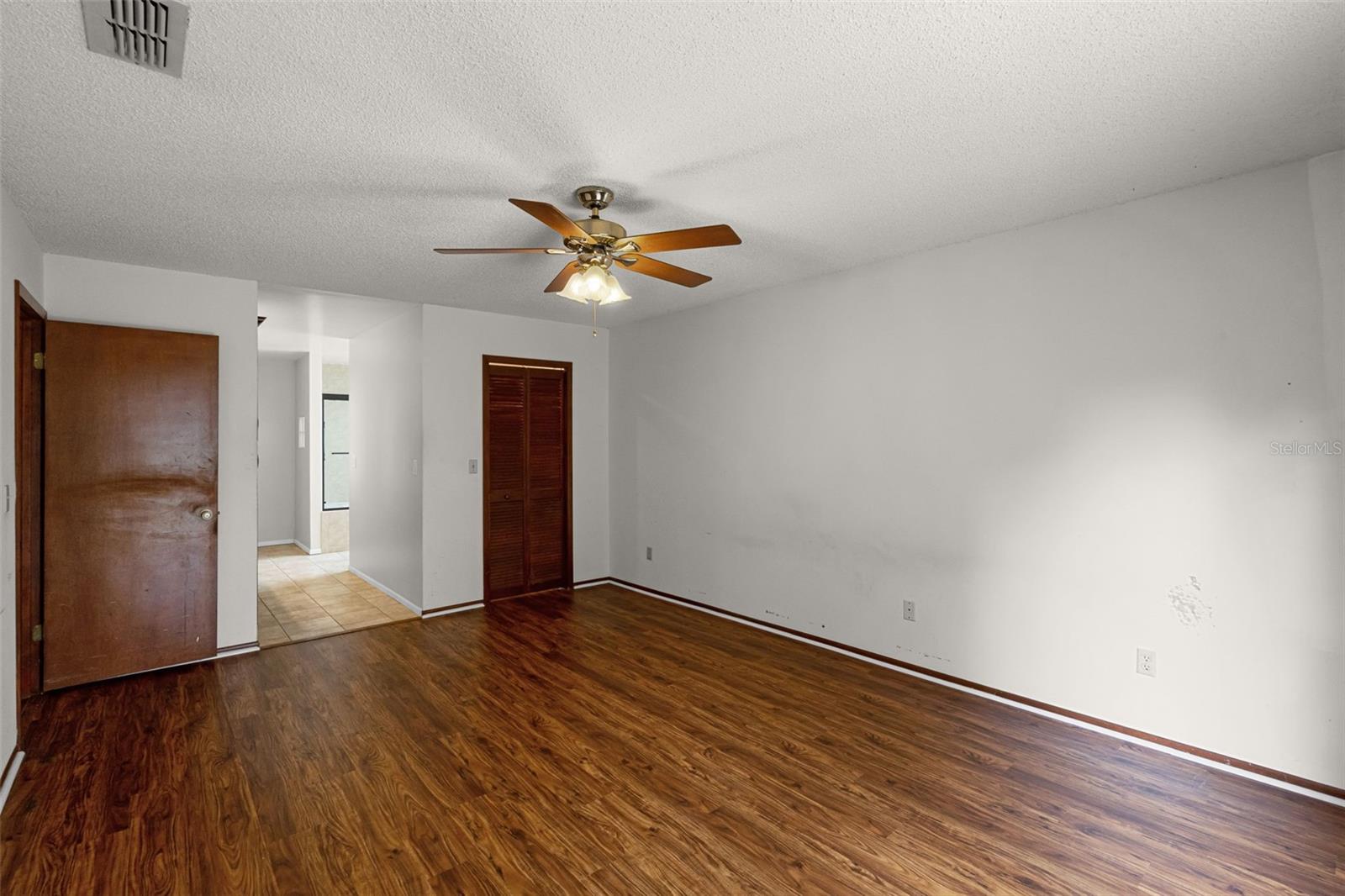 Image 19 of 38 For 7828 Snowberry Circle