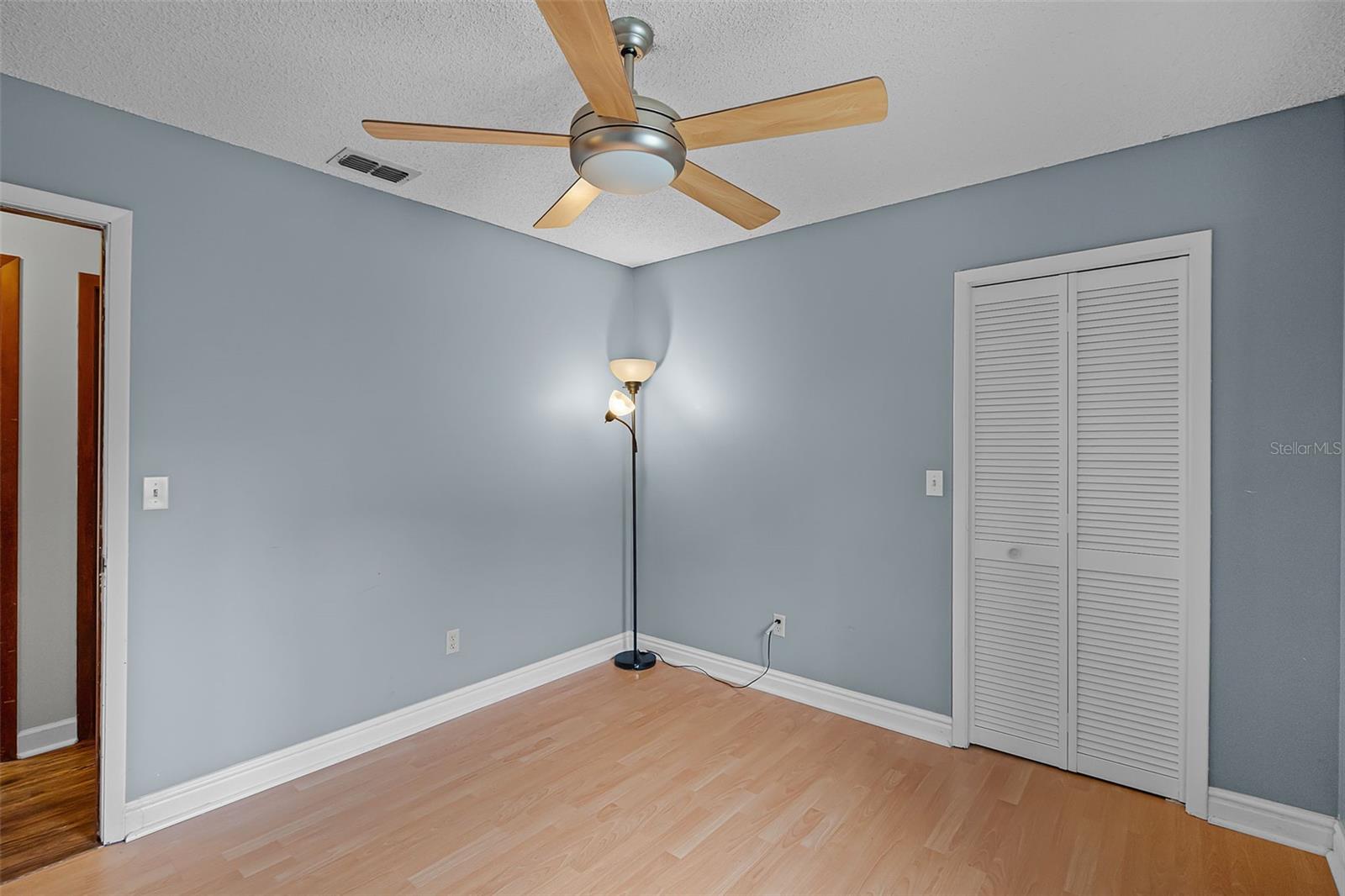 Image 28 of 38 For 7828 Snowberry Circle