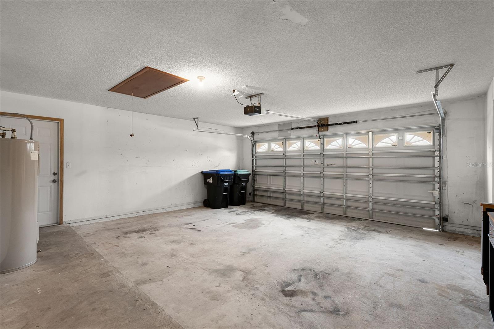 Image 34 of 38 For 7828 Snowberry Circle