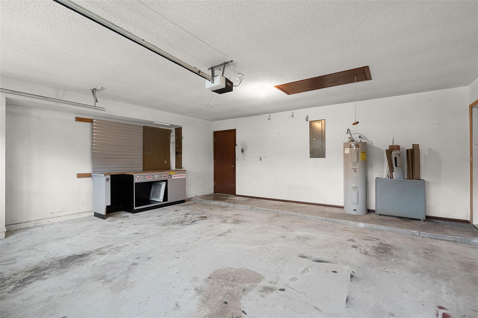 Image 35 of 38 For 7828 Snowberry Circle