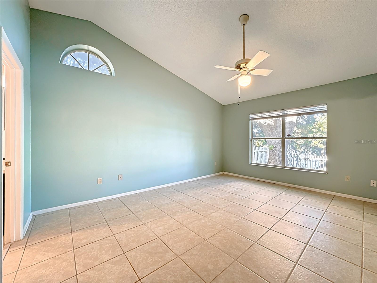 Image 10 of 29 For 312 Country Landing Boulevard