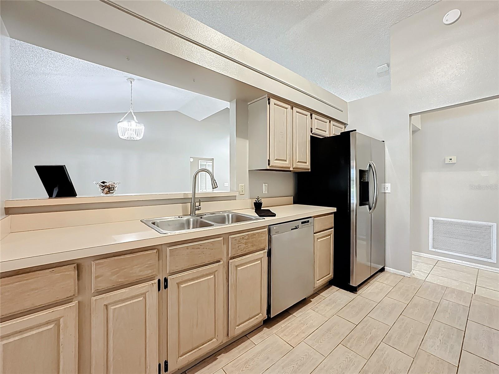 Image 12 of 29 For 312 Country Landing Boulevard