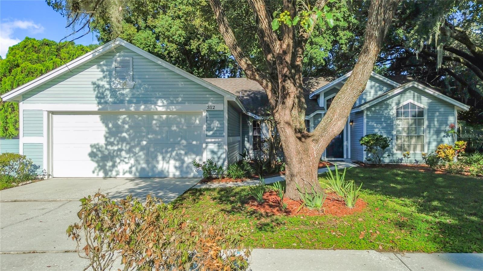 Image 2 of 29 For 312 Country Landing Boulevard
