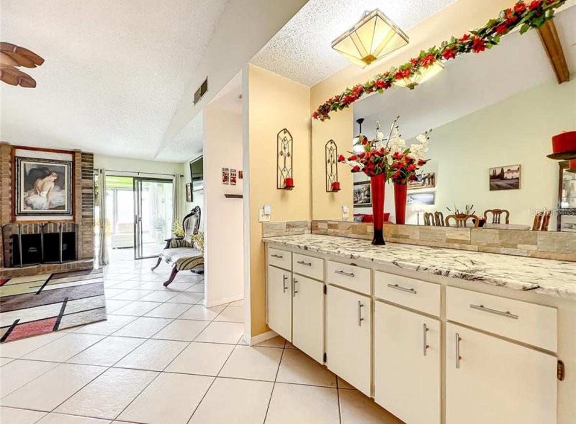 Image 14 of 40 For 1 Escondido Circle 170
