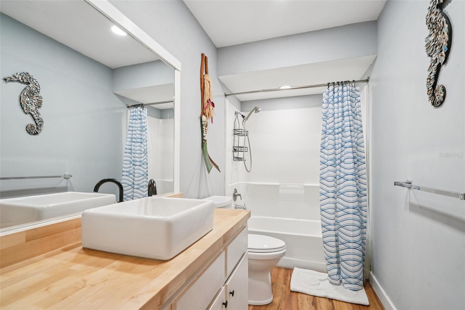Image 16 of 24 For 2901 1st Avenue