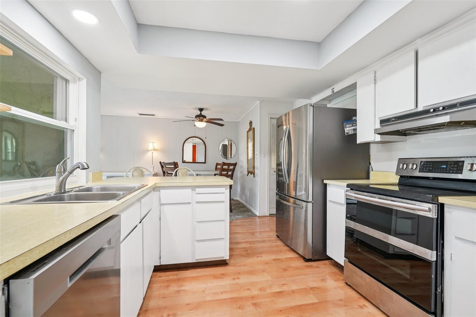 Image 7 of 24 For 2901 1st Avenue