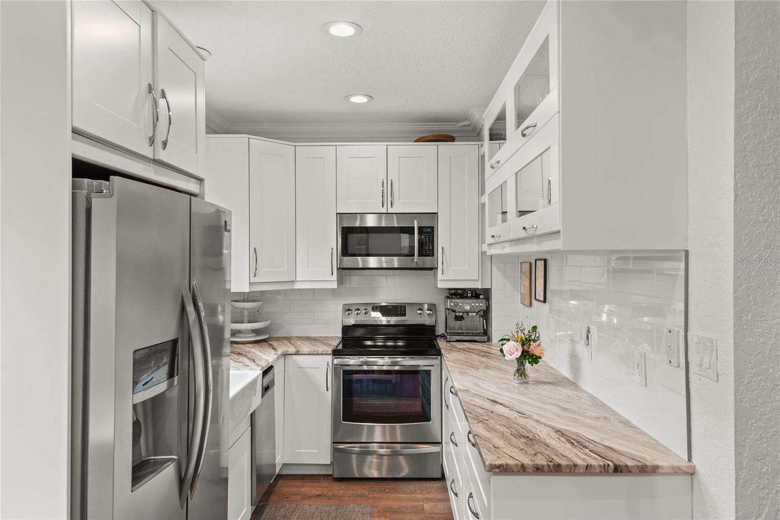 Image 11 of 32 For 2825 Mulford Avenue