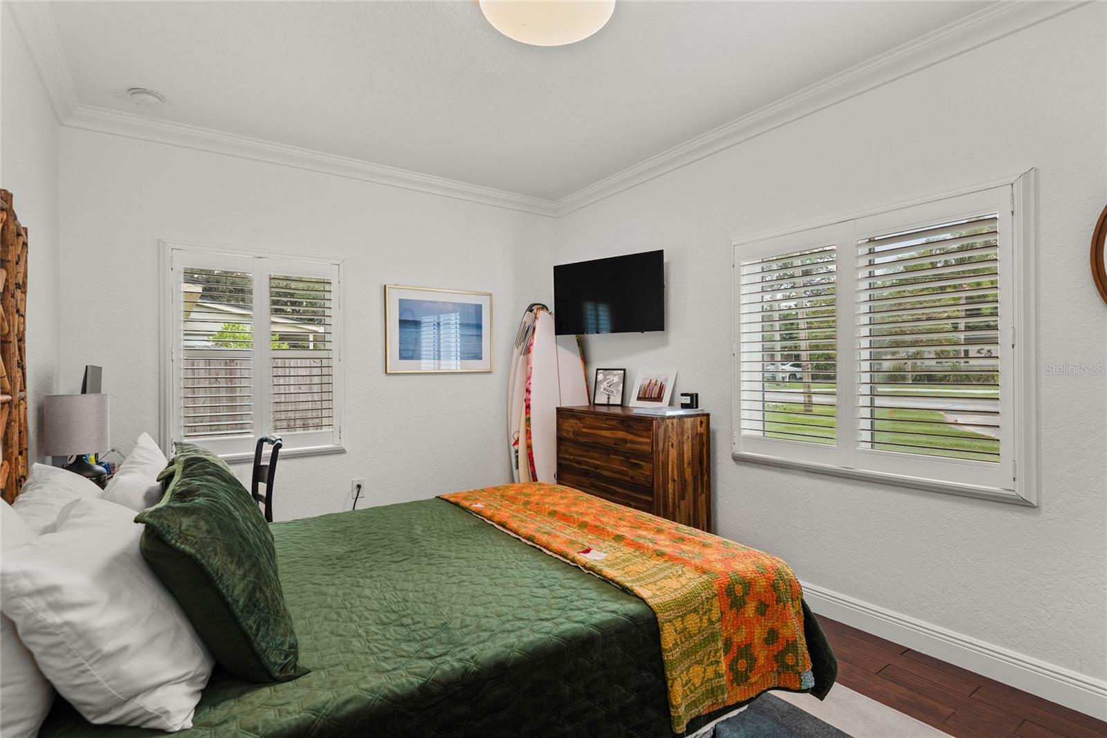 Image 22 of 32 For 2825 Mulford Avenue