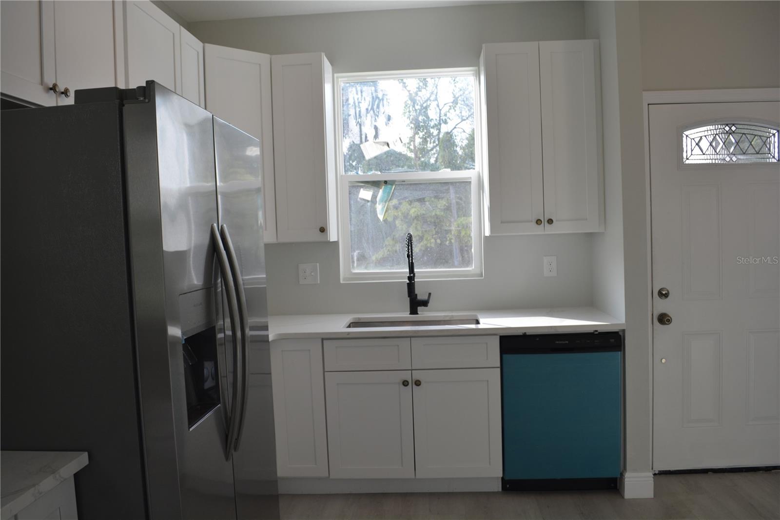 Image 12 of 41 For 2221 Sipes Avenue Avenue