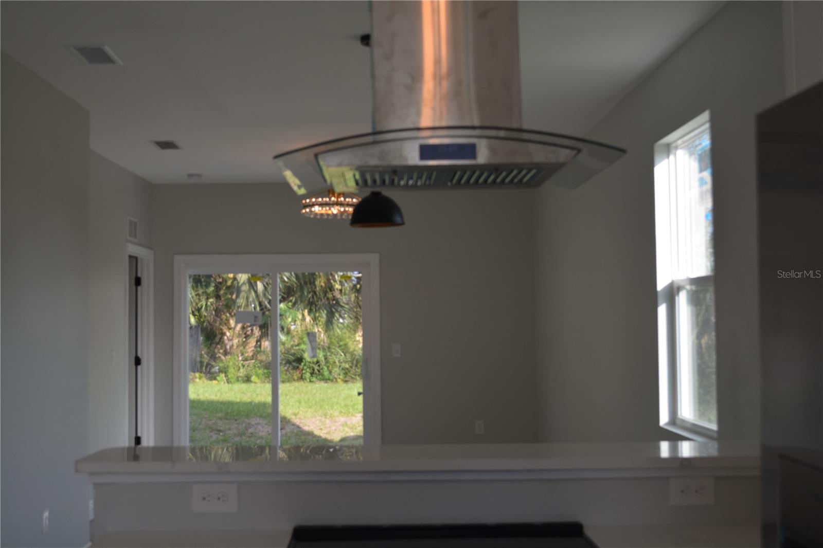 Image 15 of 41 For 2221 Sipes Avenue Avenue