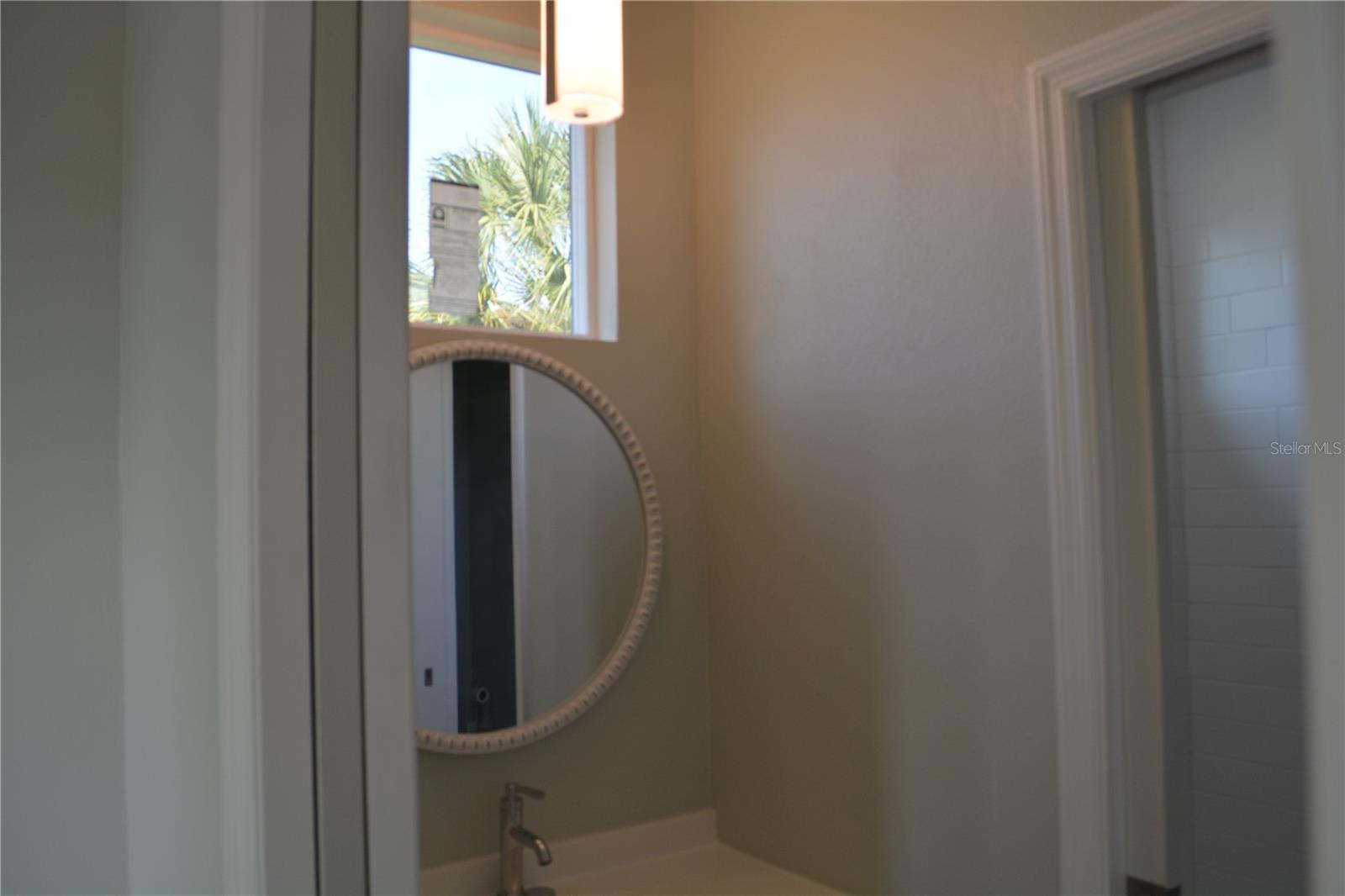 Image 17 of 41 For 2221 Sipes Avenue Avenue