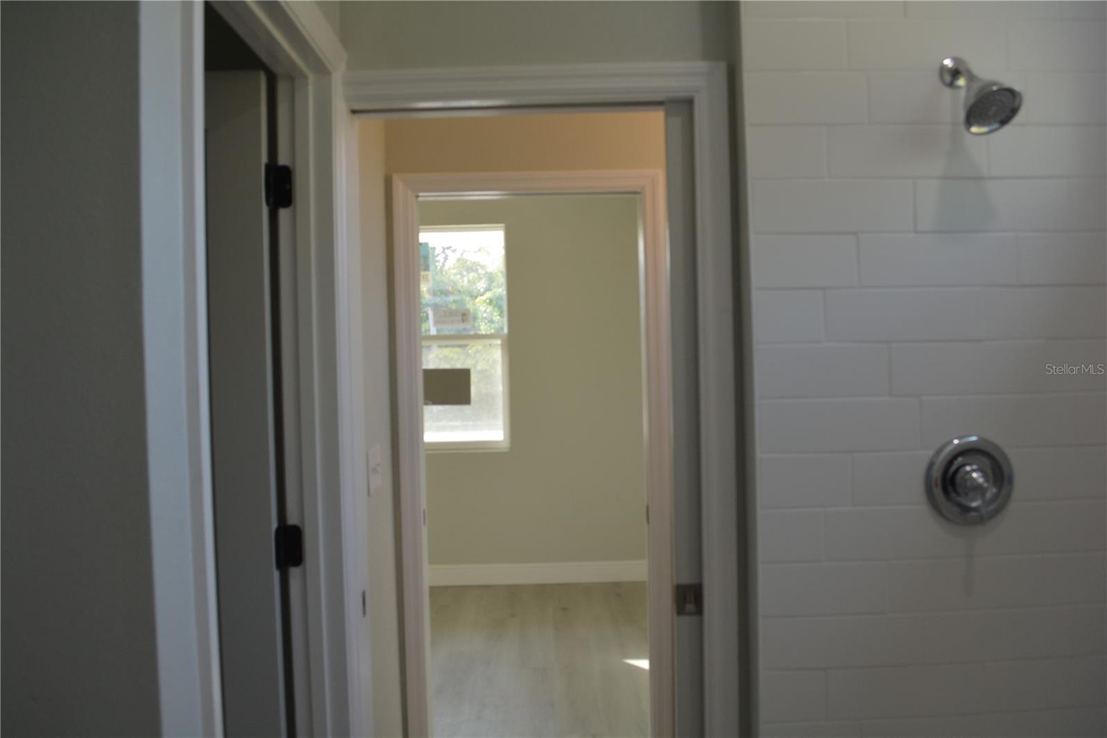 Image 22 of 41 For 2221 Sipes Avenue Avenue