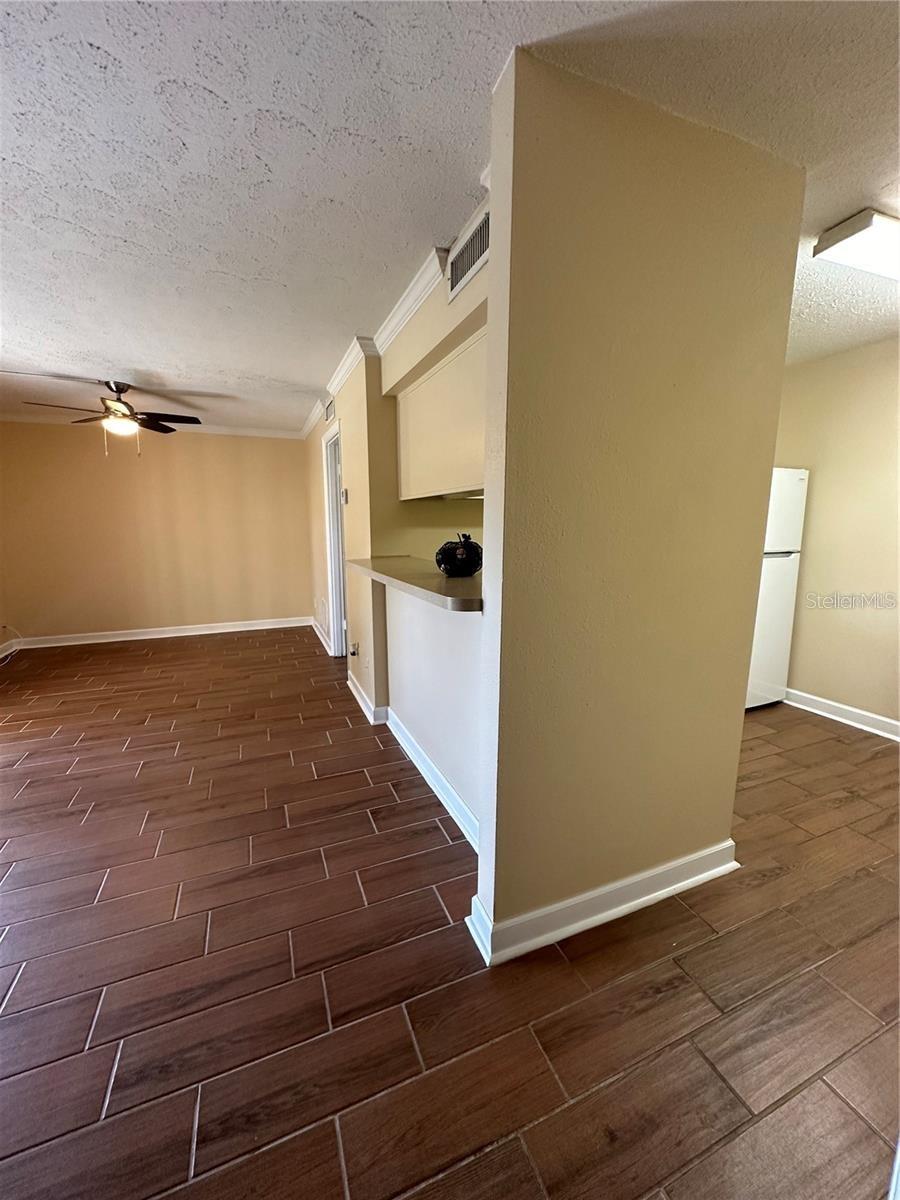 Image 3 of 15 For 435 Wymore Road 106
