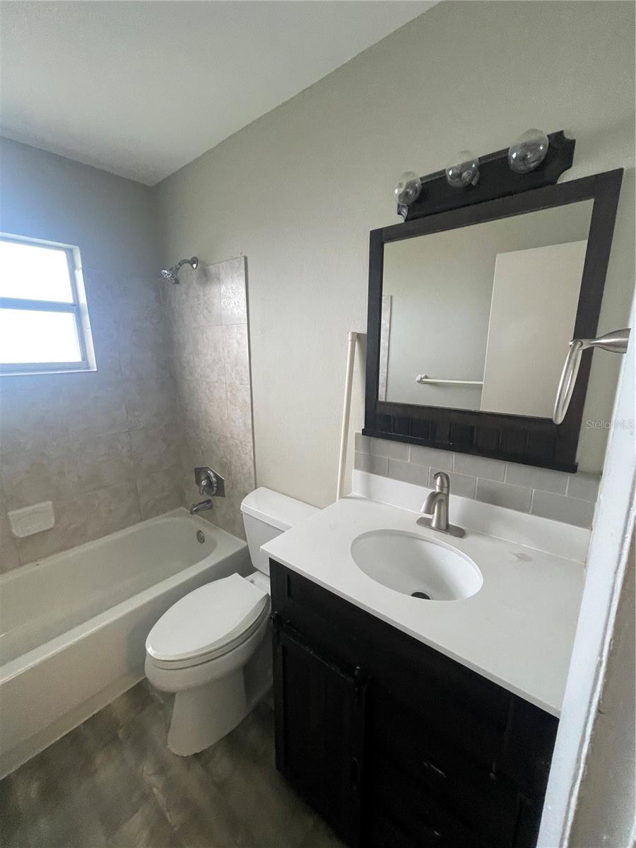 Image 11 of 14 For 609 Central Avenue 207