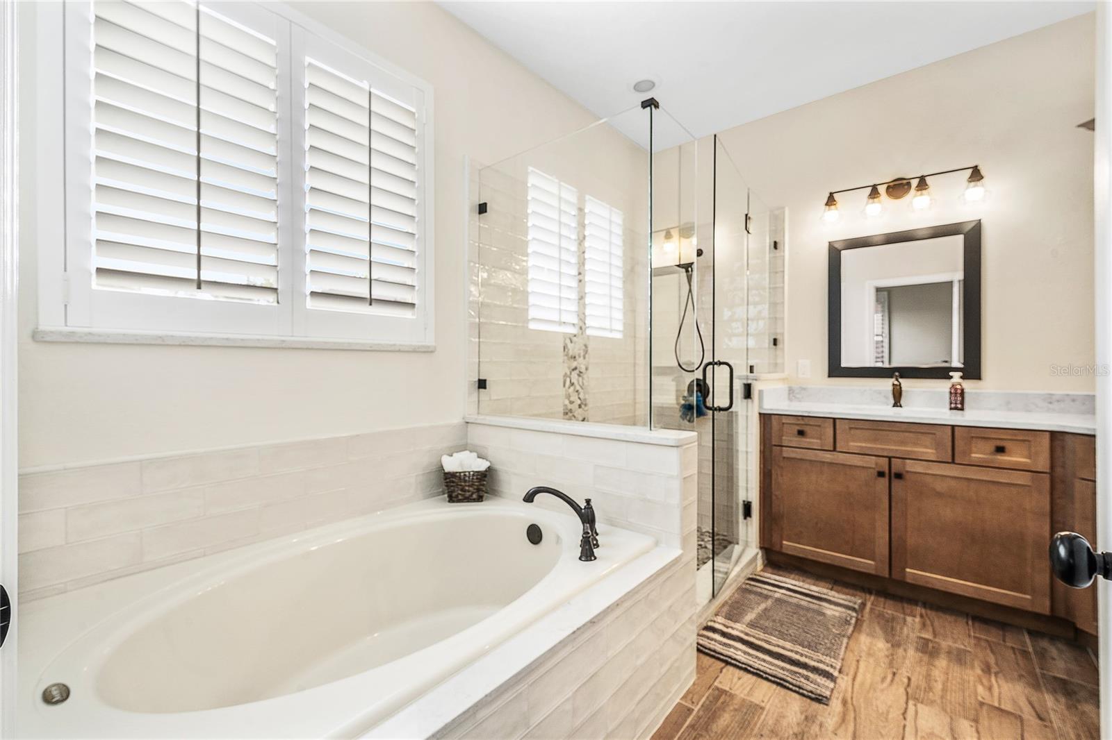 Image 13 of 29 For 227 Venetian Bay Circle