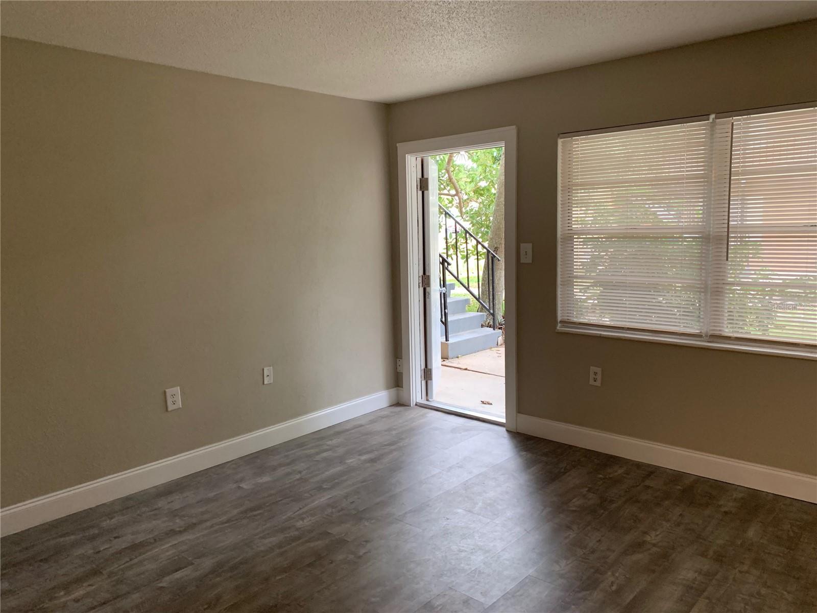 Image 3 of 13 For 955 Knox Mc Rae Drive 9