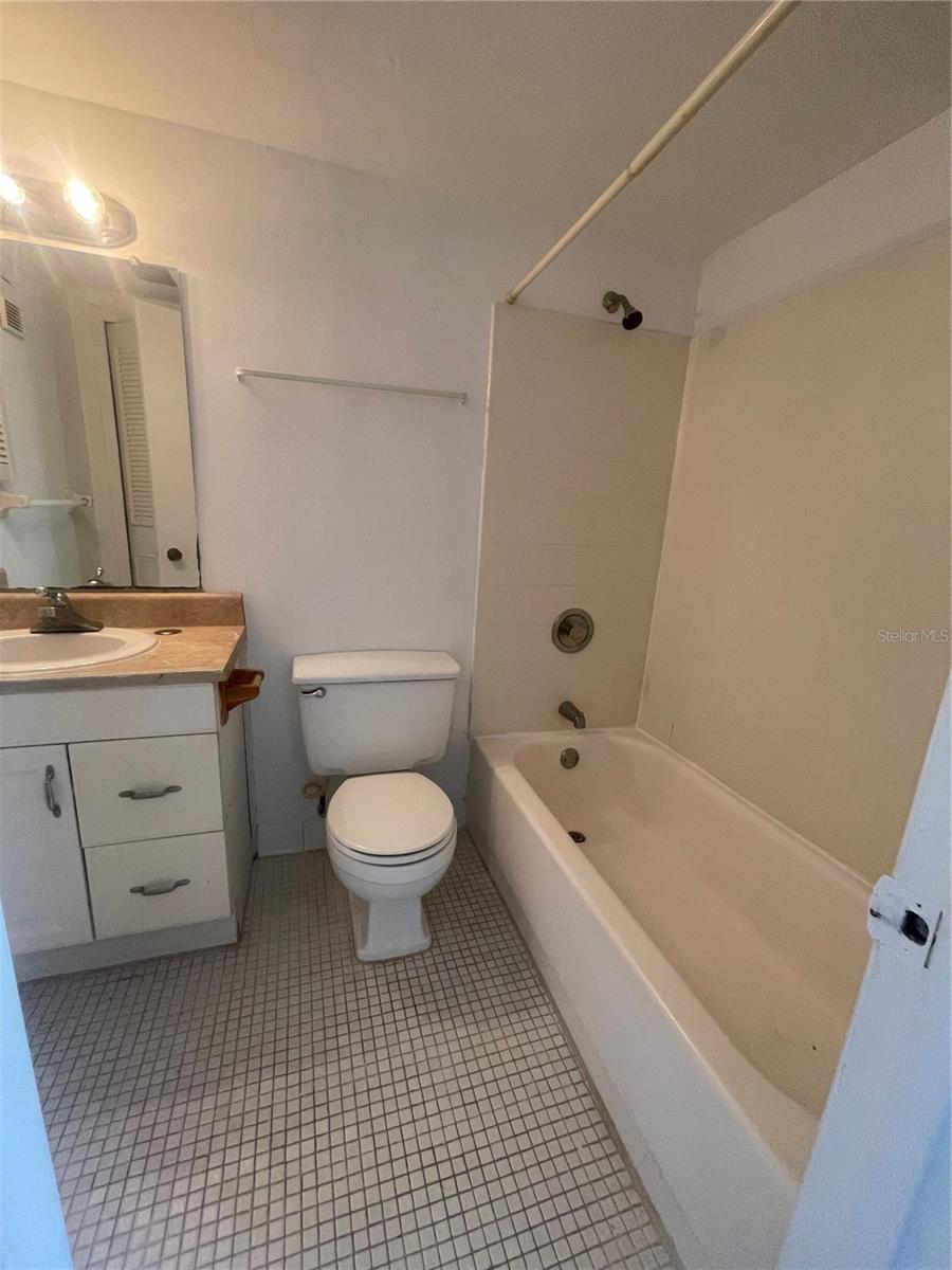 Image 5 of 13 For 7417 Daniel Webster Drive 3