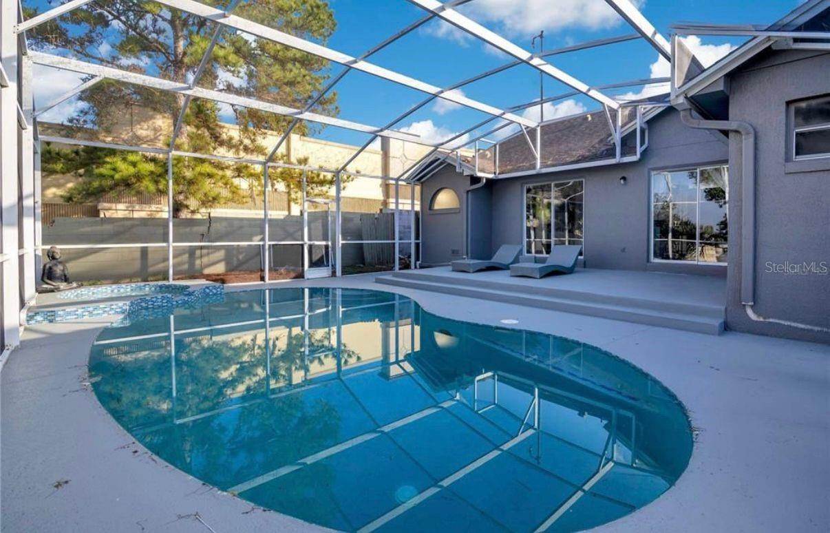Image 17 of 20 For 8076 Aspencrest Court