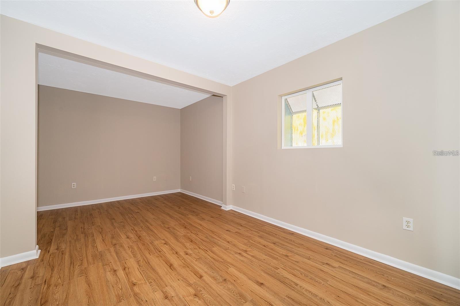 Image 17 of 21 For 1420 Francis Avenue
