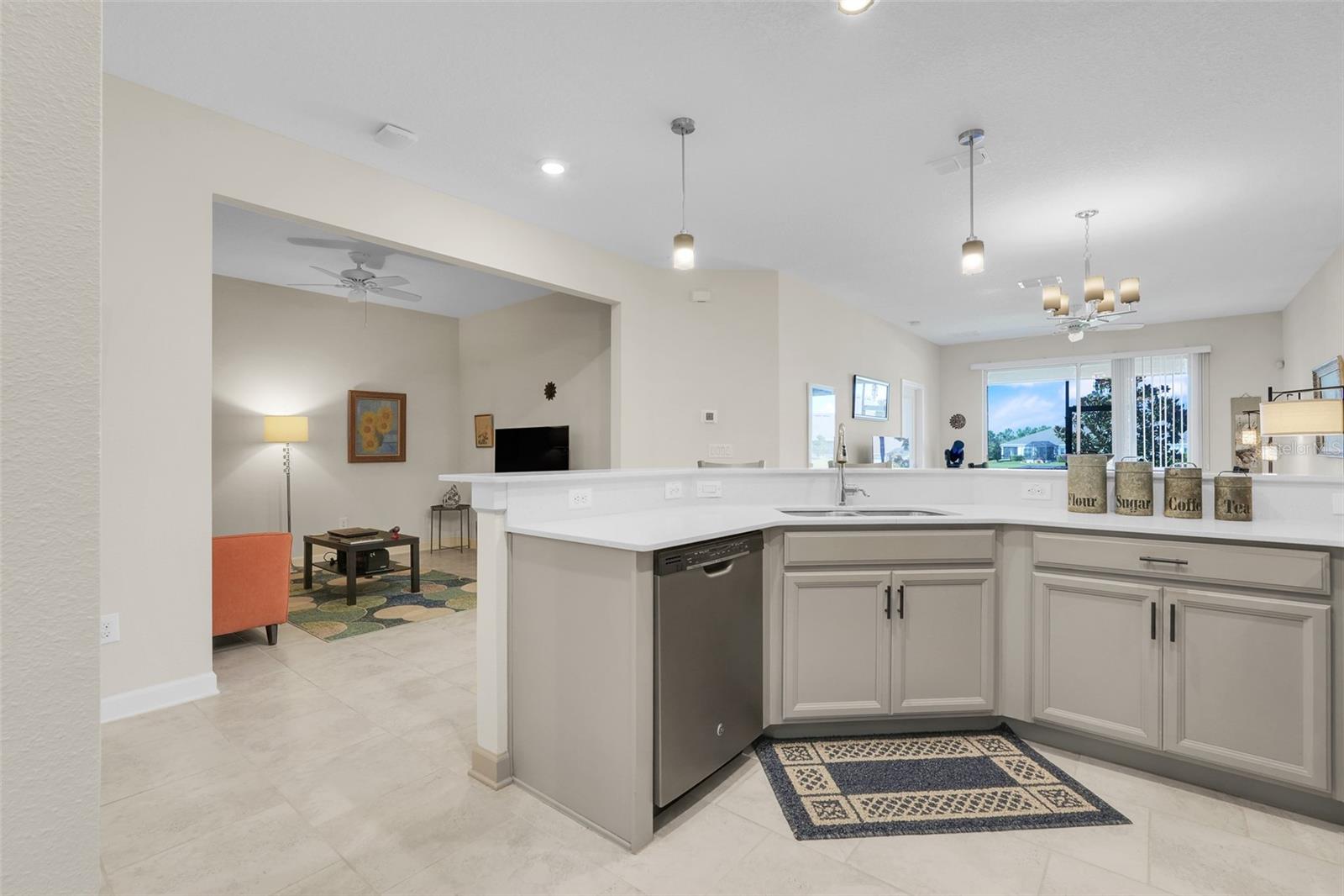 Image 8 of 40 For 3538 Belland Circle B