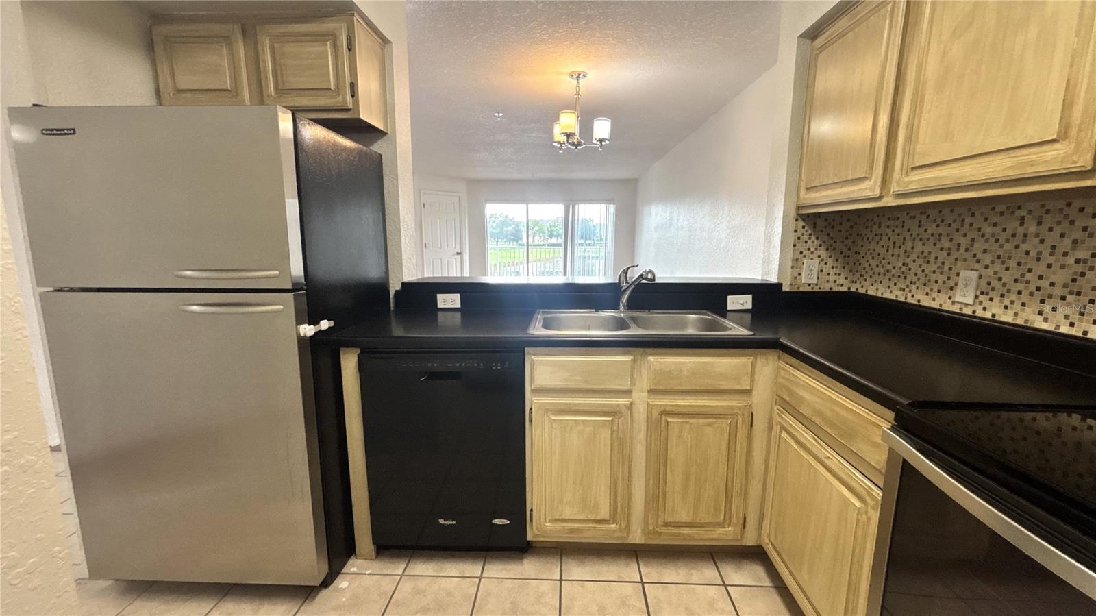 Image 11 of 21 For 13803 Fairway Island Drive 1627
