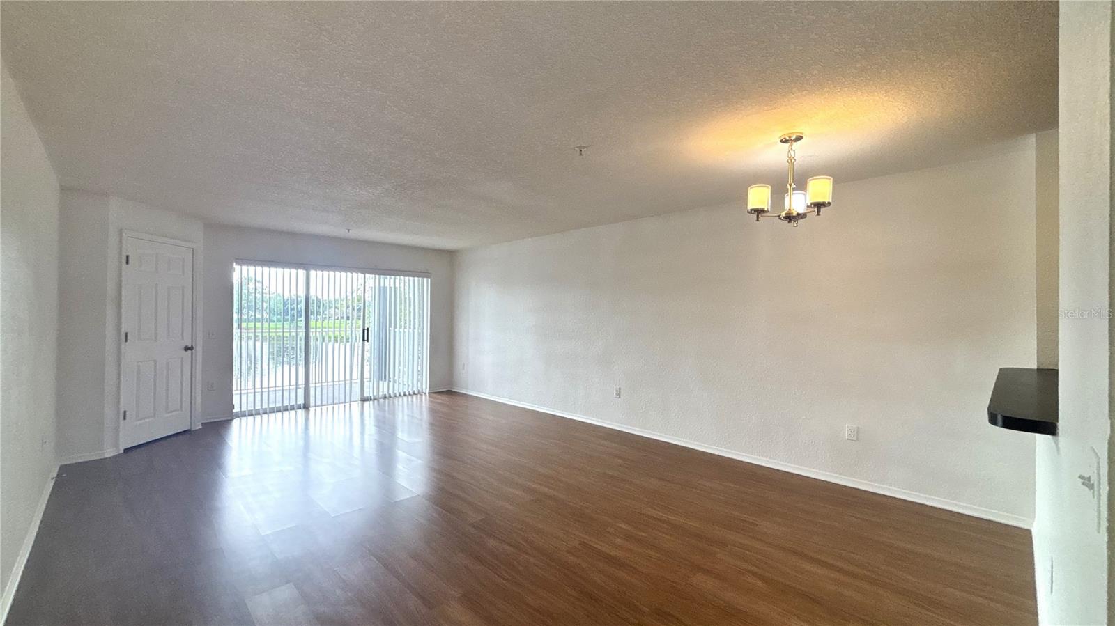 Image 13 of 21 For 13803 Fairway Island Drive 1627