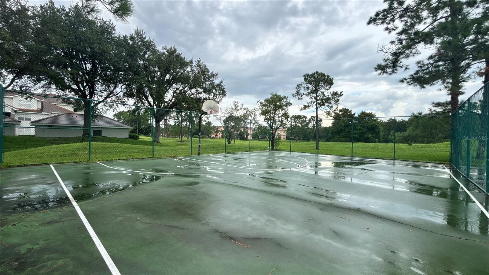 Image 6 of 21 For 13803 Fairway Island Drive 1627