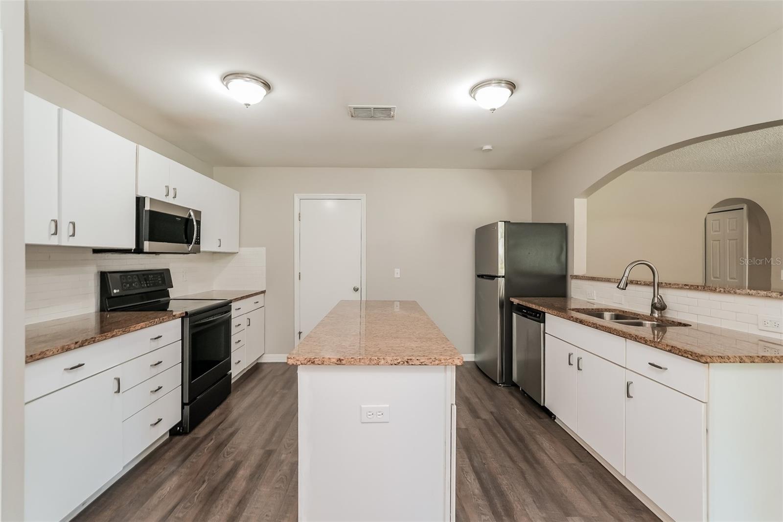 Image 7 of 17 For 30614 Birdhouse Drive